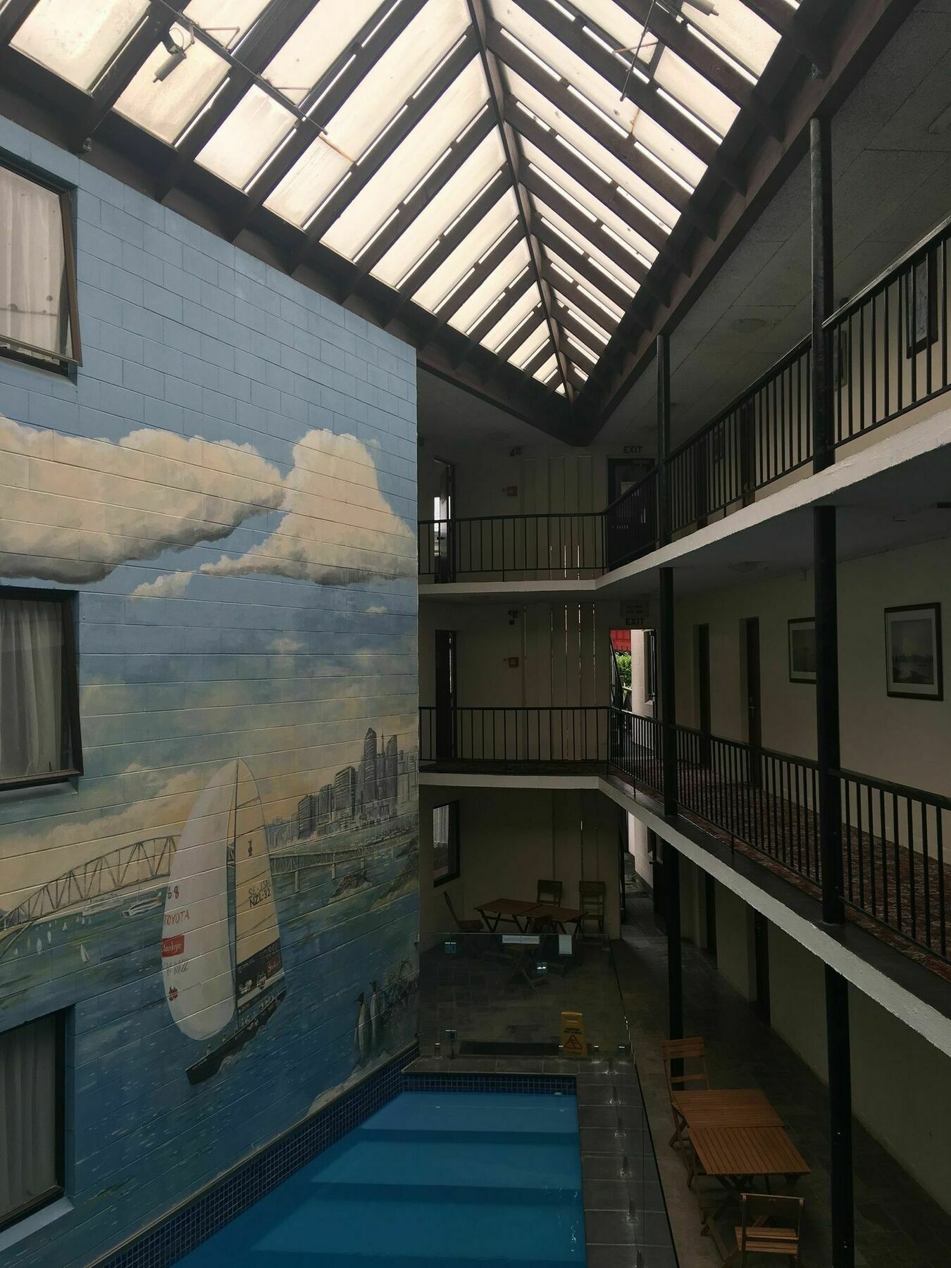 The Surrey Hotel Оукланд Екстериор снимка